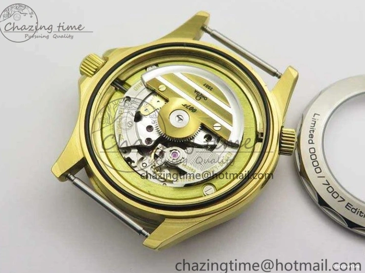 0327 Modern Seamaster 300M 007 YG URF 1:1 Best Edition White Dial Ceramic Bezel On Nylon Strap A 8115